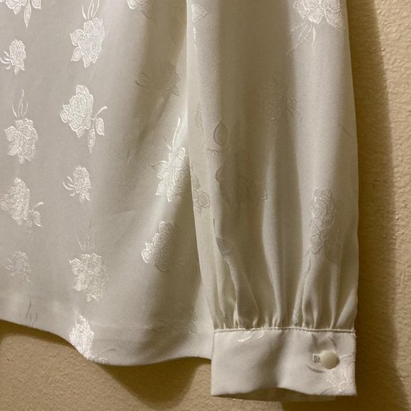 Vintage 1960's The Wilroy Traveler Women's White Floral High Neck Blouse Size 8 - Picture 4 of 7